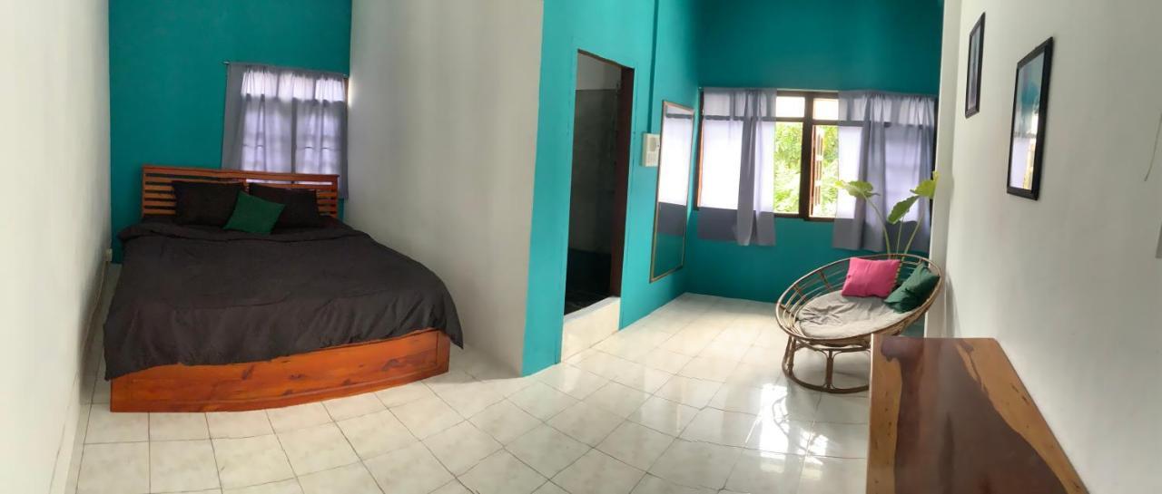 La Casa - Thakhek Hostel Bagian luar foto